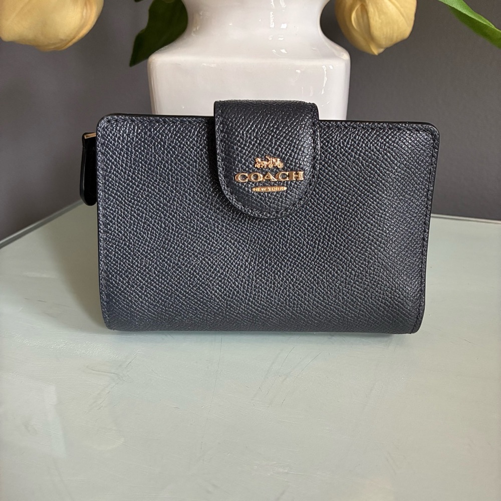 COACH Navy Blue Pebbled Leather Compact Wallet